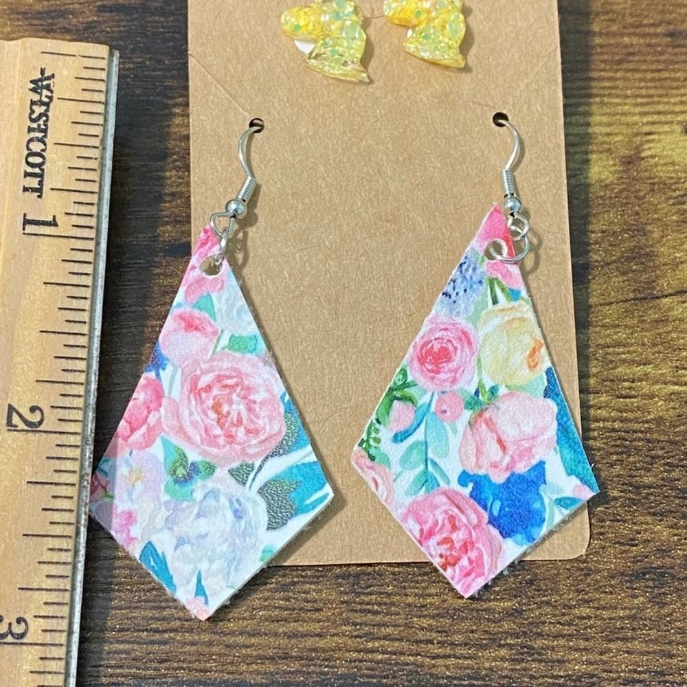 Unicorn Studs Floral Diamond Shaped Dangle Statement Earrings Set Novelty Yellow - Picture 2 of 7